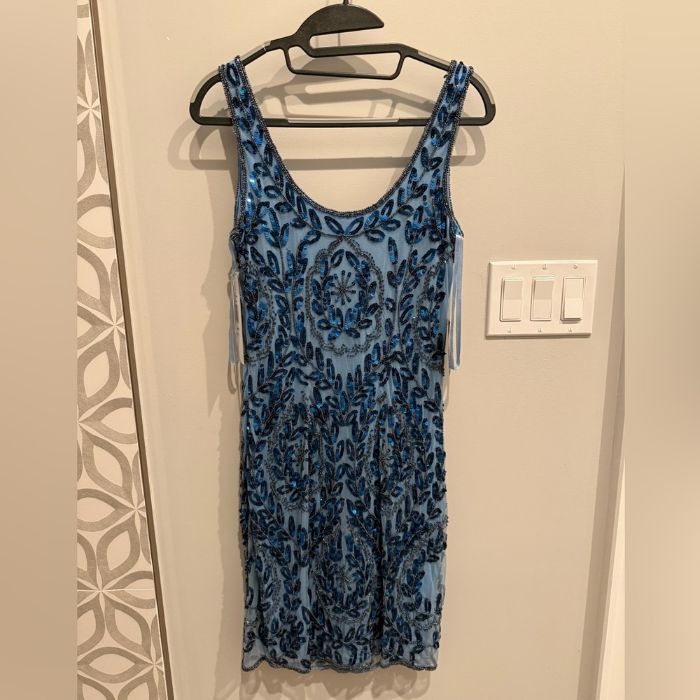 NWT- SIZE 6- Pisarro Nights Light Blue Sequin Dress